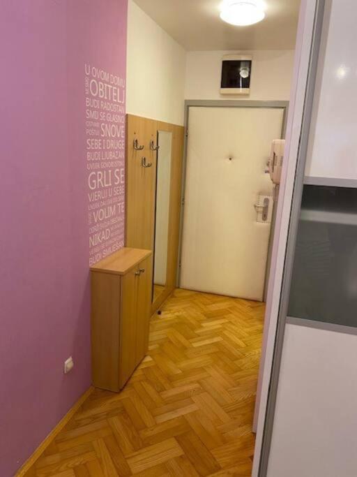 Self Check-In Studio With Wi-Fi And Parking Place Leilighet Zagreb Eksteriør bilde